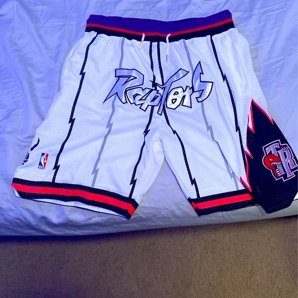 Just don vintage Toronto Raptors shorts